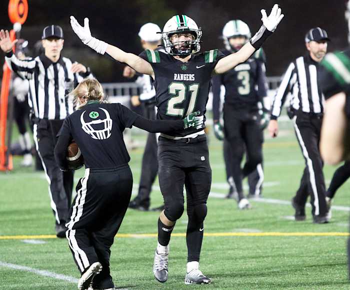 Estacada Tillamook 4A Oregon football final November 26 2022 Dan Brood 56